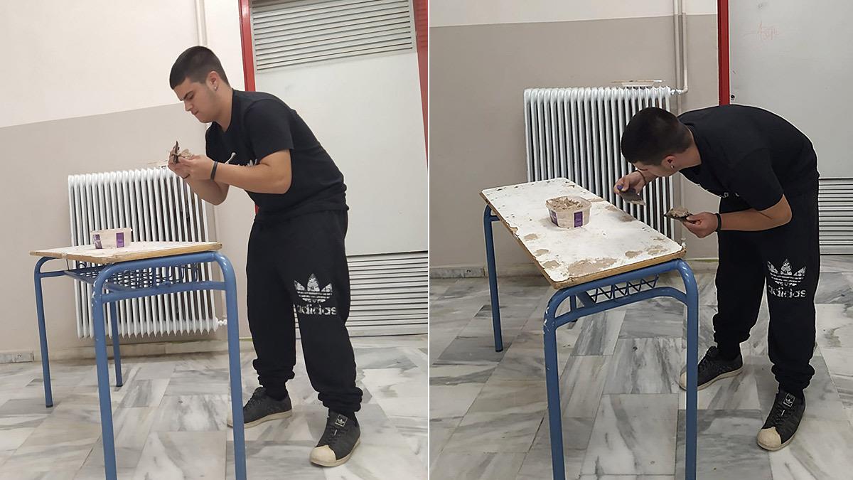 Μαθητής στο ΕΠΑΛ Τυρνάβου επισκευάζει θρανία στα κενά μεταξύ των μαθημάτων του