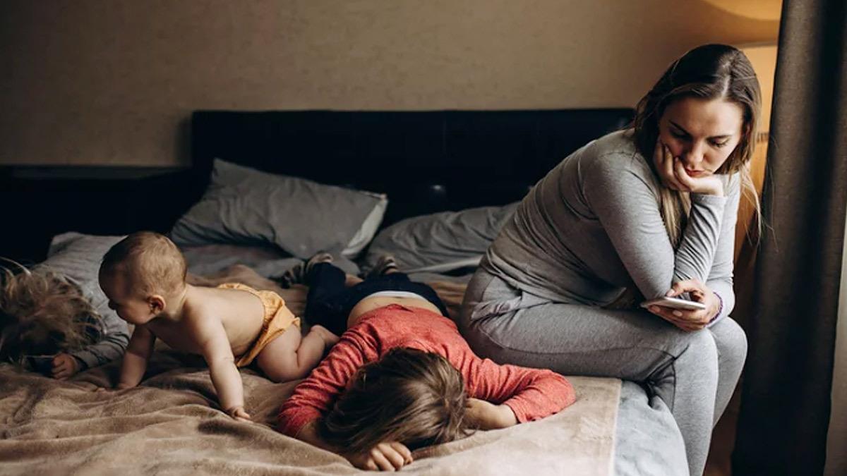 Τι σημαίνει να γίνεσαι μητέρα όταν προέρχεσαι από μια προβληματική οικογένεια