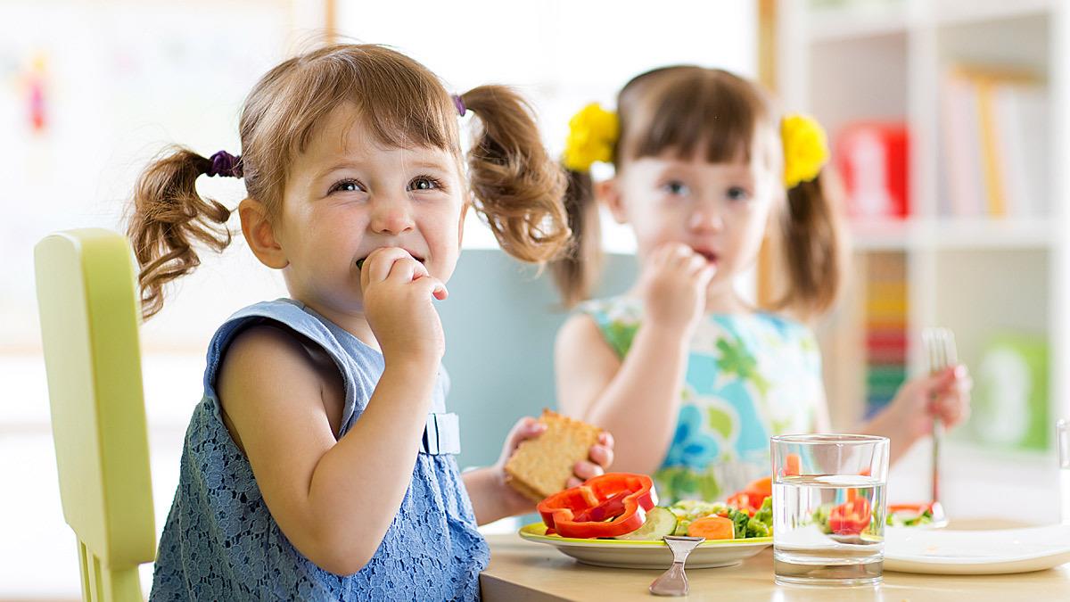 Η καλή διατροφή είναι το κλειδί για την υγιή ανάπτυξη των παιδιών 