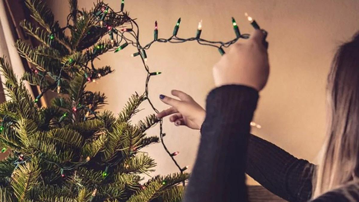 Μαθήτρια έπαθε ηλεκτροπληξία ενώ στόλιζε το χριστουγεννιάτικο δέντρο στην τάξη της