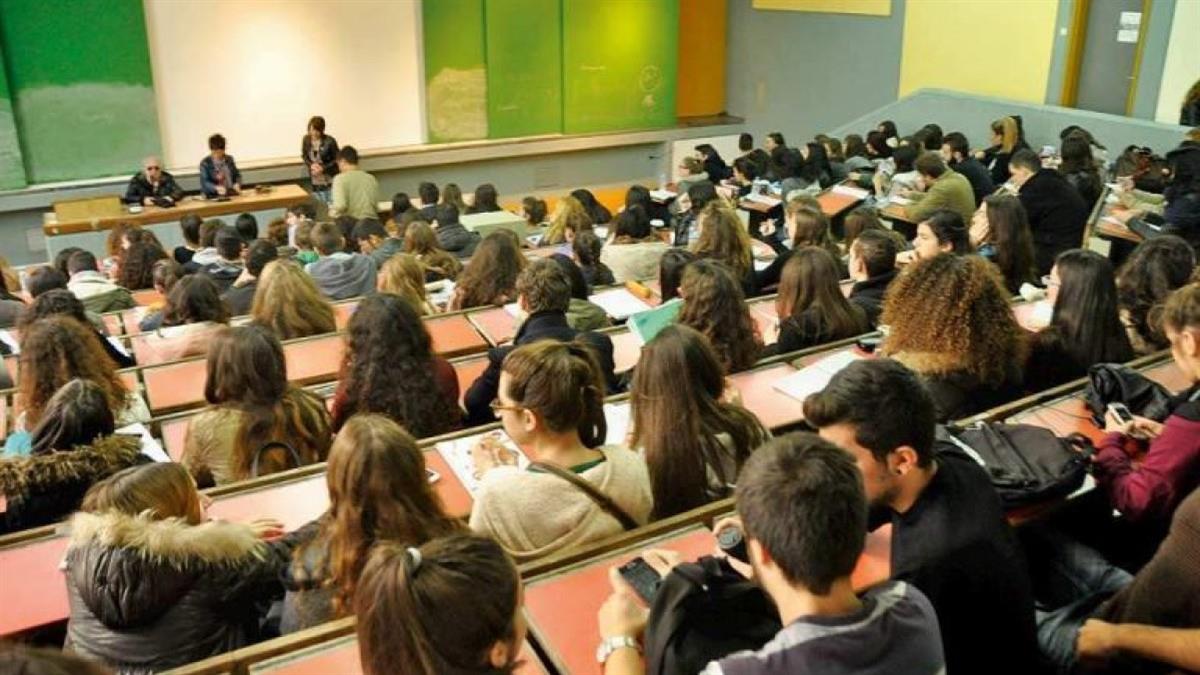Πιερρακάκης: «με Πανελλαδικές η εισαγωγή στα ιδιωτικά πανεπιστήμια»