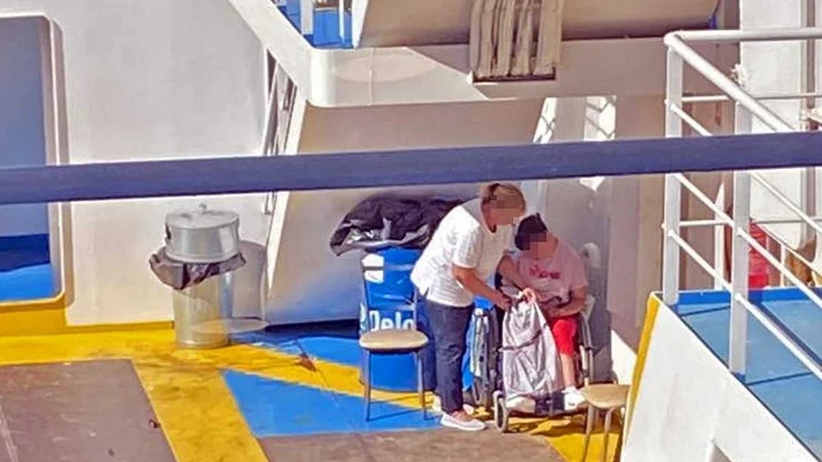 Θάσος: παιδί ΑμεΑ έμεινε σε γκαράζ ferry boat επί 45 λεπτά - δεν υπήρχε ράμπα αναπήρων