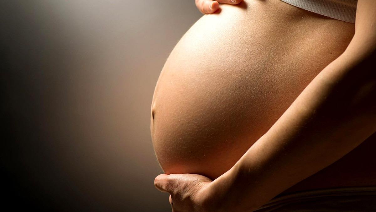 Τι είναι η περίδεση τραχήλου και ποιους κινδύνους μπορεί να έχει για την εγκυμοσύνη;
