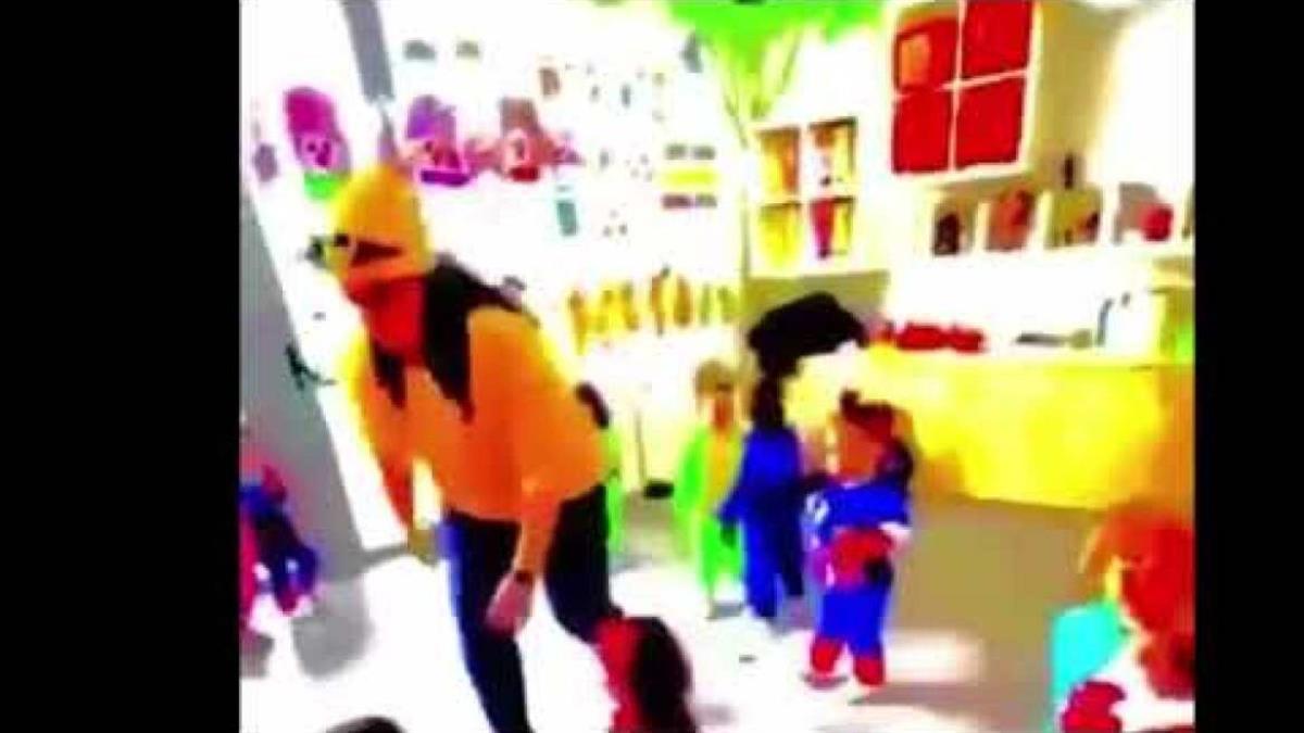 «Θα σε πετάξω από το παράθυρο»: νηπιαγωγός ταρακουνά και απειλεί 2χρονο αγοράκι