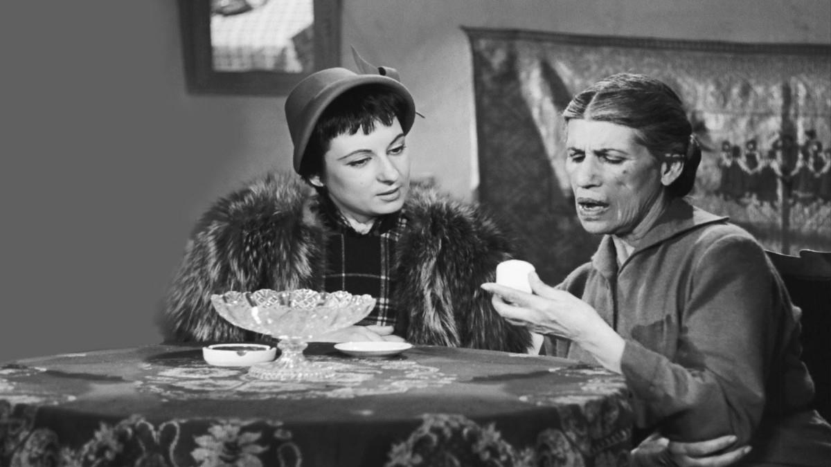 Απίστευτο: χωρίζει τον άντρα της επειδή το ChatGPT διάβασε στο φλιτζάνι ότι την απατάει!