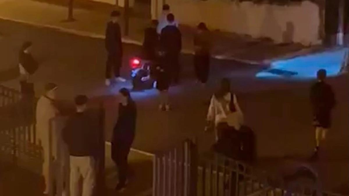 Πόρος: ο πατέρας του 15χρονου που πέταξε βαρελότα σε 85χρονη, μήνυσε τον γιο της!