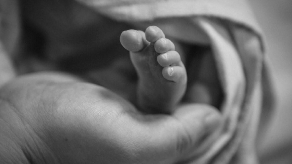 Φρίκη στη Θεσσαλονίκη: νεογέννητο βρέθηκε νεκρό στα σκουπίδια