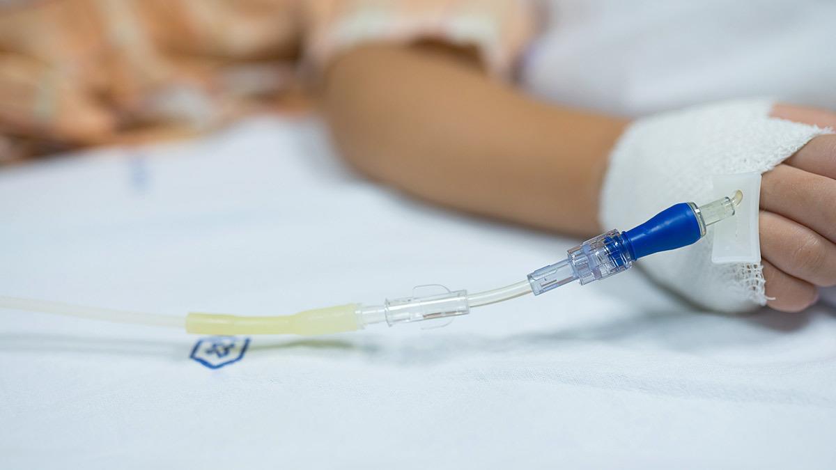 Τραγωδία στην Καλλιθέα: πέθανε το 7χρονο κοριτσάκι που πέρασε μέσα από την τζαμαρία