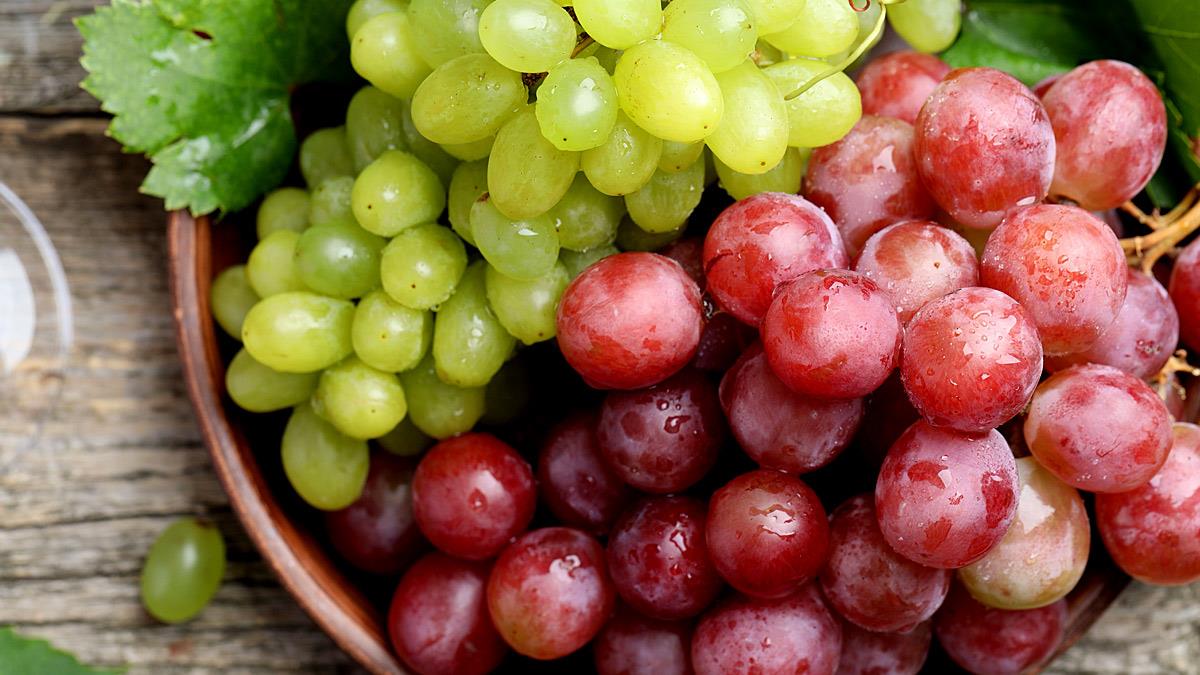 Η εποχή του σταφυλιού: 4 τρόποι να το φάτε, για να μην το βαρεθείτε ποτέ