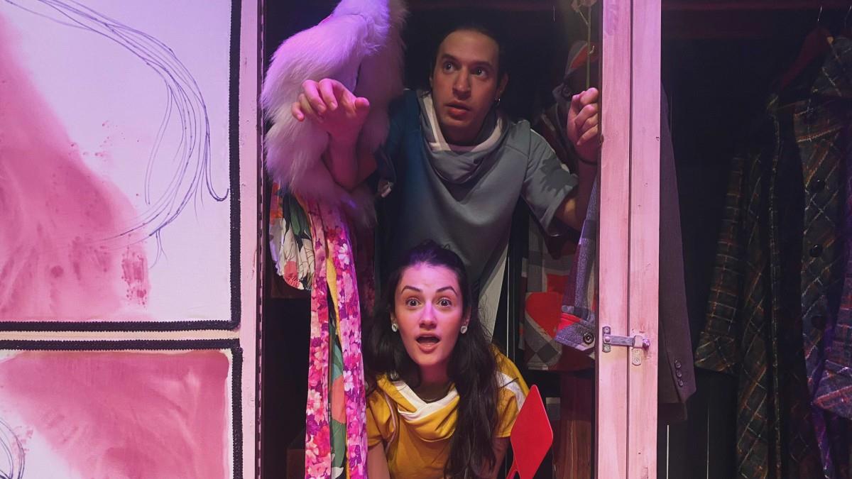 Κερδίστε διπλές προσκλήσεις για την παράσταση «ΤΙ ΕΙΝΑΙ ΑΥΤΟ;» στις 19/10