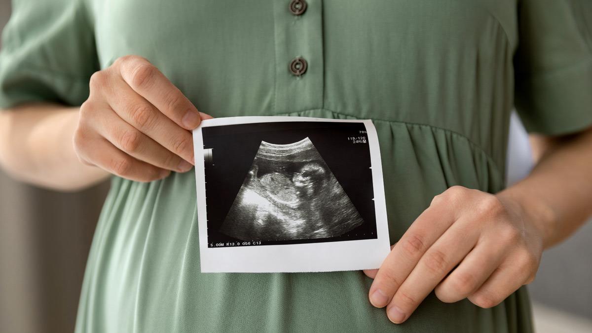 Πώς η Eurobank συμβάλλει στην αντιμετώπιση του Δημογραφικού στην Ελλάδα