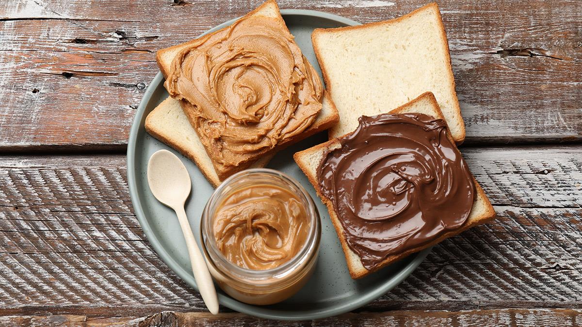 Φτιάξε σπιτικό φυστικοβούτυρο με σοκολάτα σε 10 μόνο λεπτά!