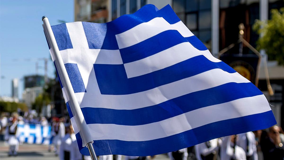 Καταγγελία γονιών: «δεν έδωσαν τη σημαία στον γιο μας επειδή έχει αυτισμό»