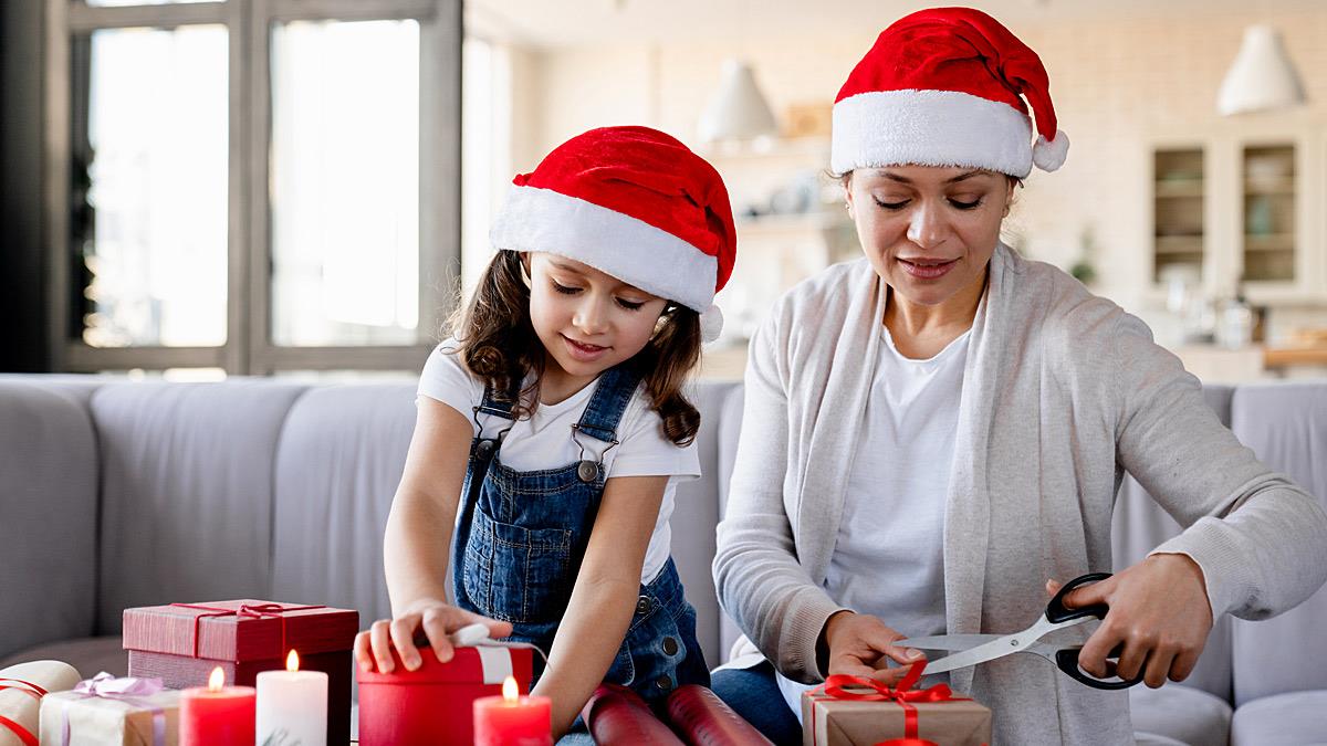 Low budget Χριστούγεννα: πώς να απολαύσετε τις γιορτές, χωρίς πολλά έξοδα