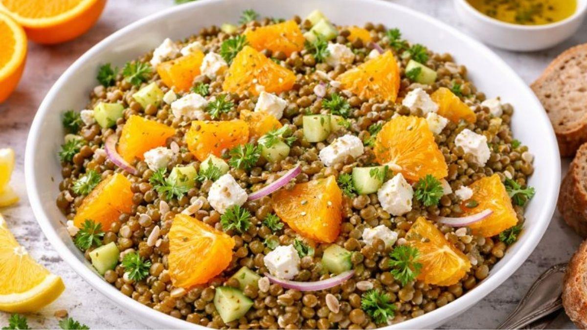 Φακές σαλάτα με πορτοκάλι και φέτα: ένα θρεπτικό γεύμα για όσους δεν αγαπούν τη σούπα