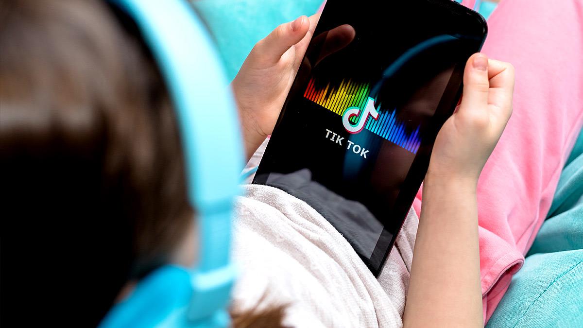 TikTok: νέο φίλτρο για να εντοπίζει χρήστες κάτω των 13 ετών στην ΕΕ