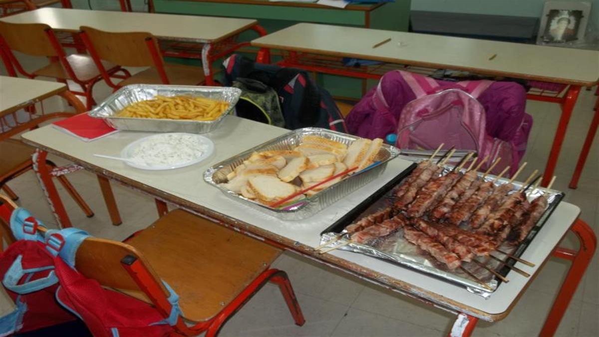 Υπ. Παιδείας: «μάθημα χωρίς τσίκνισμα φέτος - τα σχολεία δεν είναι ψησταριές»