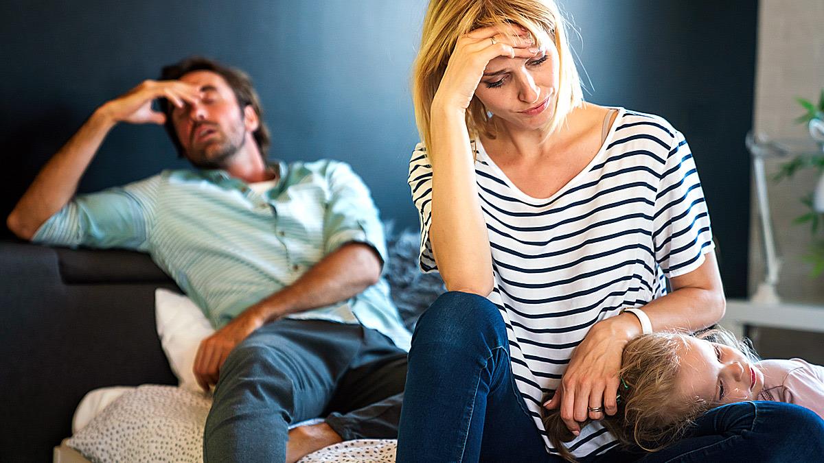 Ζευγάρι ή μόνο γονείς; Το λάθος που μπορεί να καταστρέψει τον γάμο σας