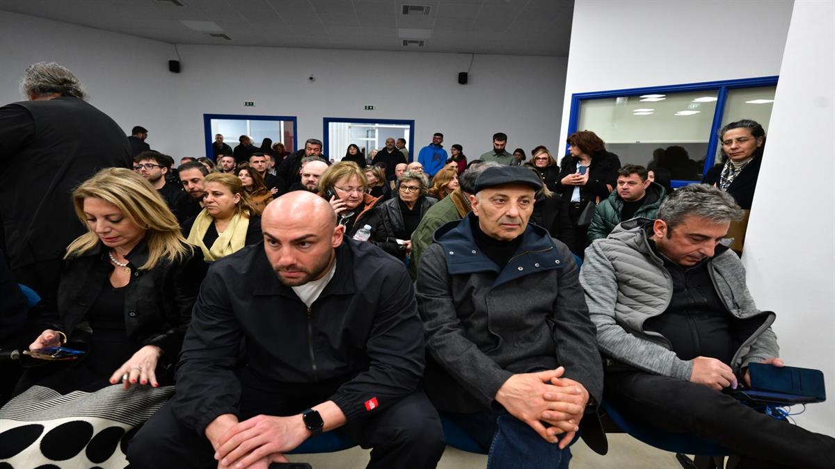 Ξεκινά η δίκη για τα Τέμπη: «θέλουμε την παραδειγματική τιμωρία των ενόχων»