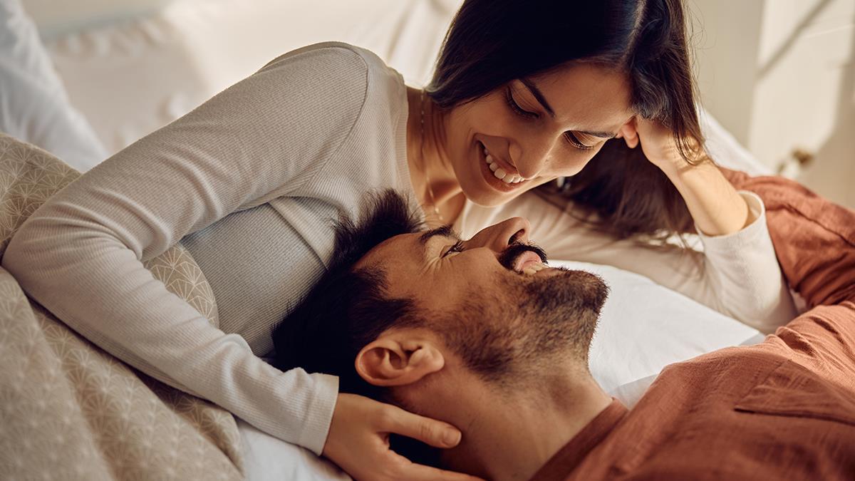 Τι είναι το «tolyamory», η νέα μορφή σχέσης που δικαιολογεί την απιστία