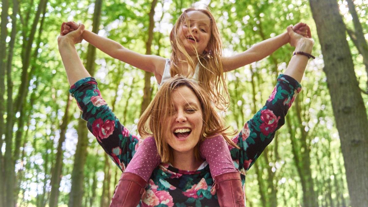 Απρίλιος 2026: μηνιαίες αστρολογικές προβλέψεις για τη μαμά και το παιδί