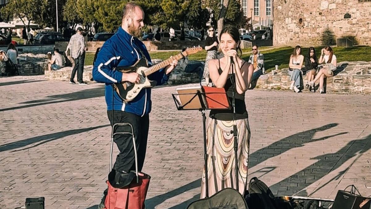 Θεσσαλονίκη: πρόστιμο €300 σε πλανόδιους μουσικούς του δρόμου