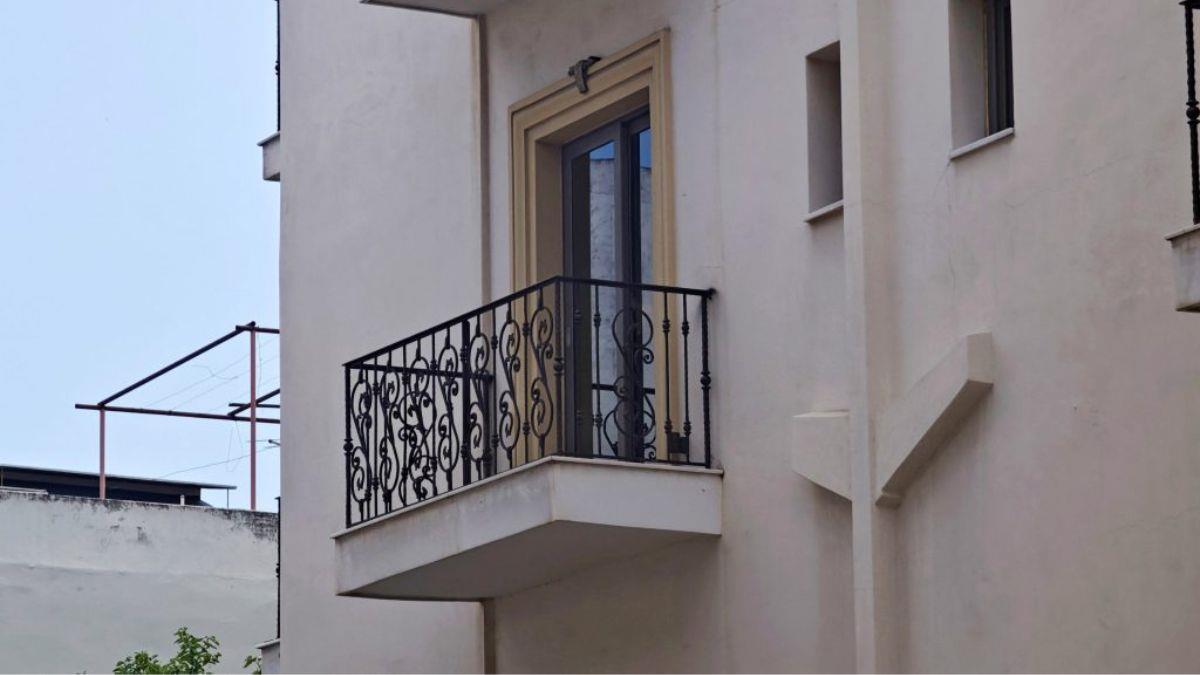 Εγκεφαλικά νεκρός ο 17χρονος που έπεσε από μπαλκόνι ενώ είχε καταναλώσει αλκοόλ