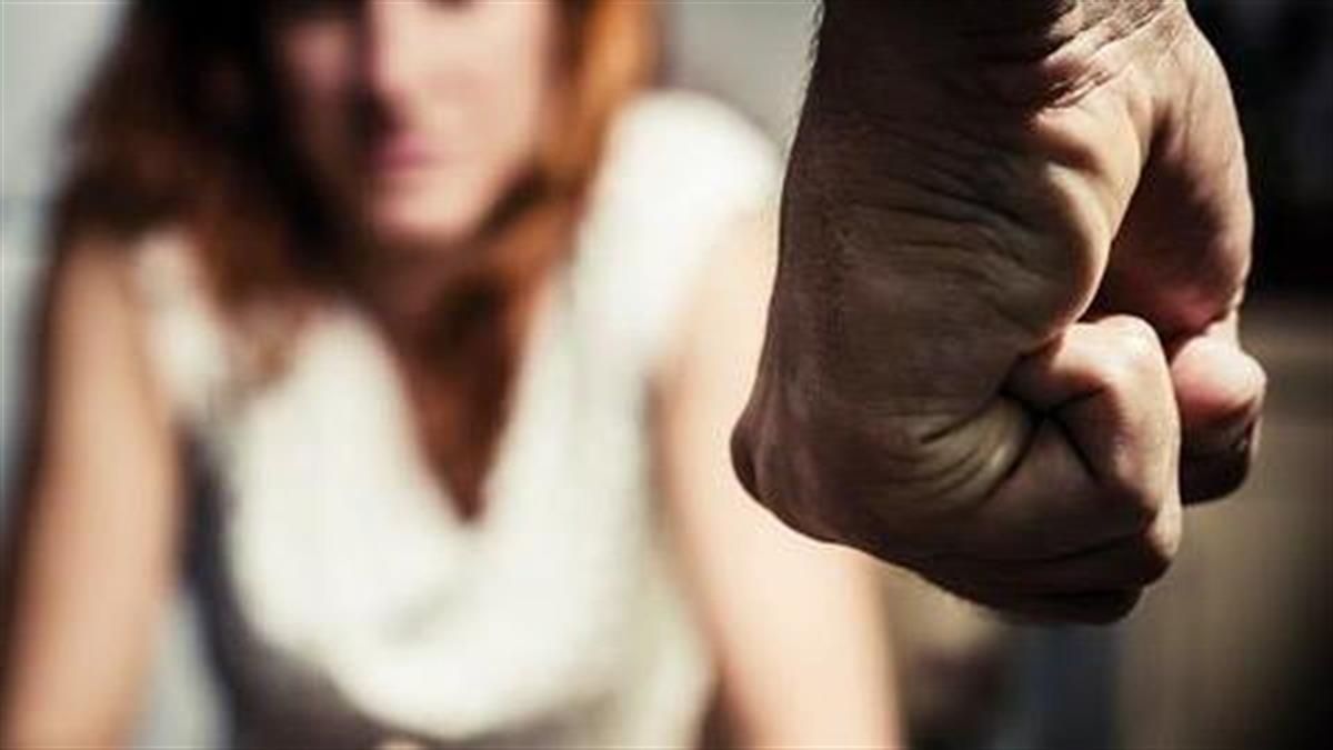 Κρήτη: βρήκε παλιά κλήση στο κινητό της γυναίκας του και τη χτύπησε ενώ κοιμόταν!