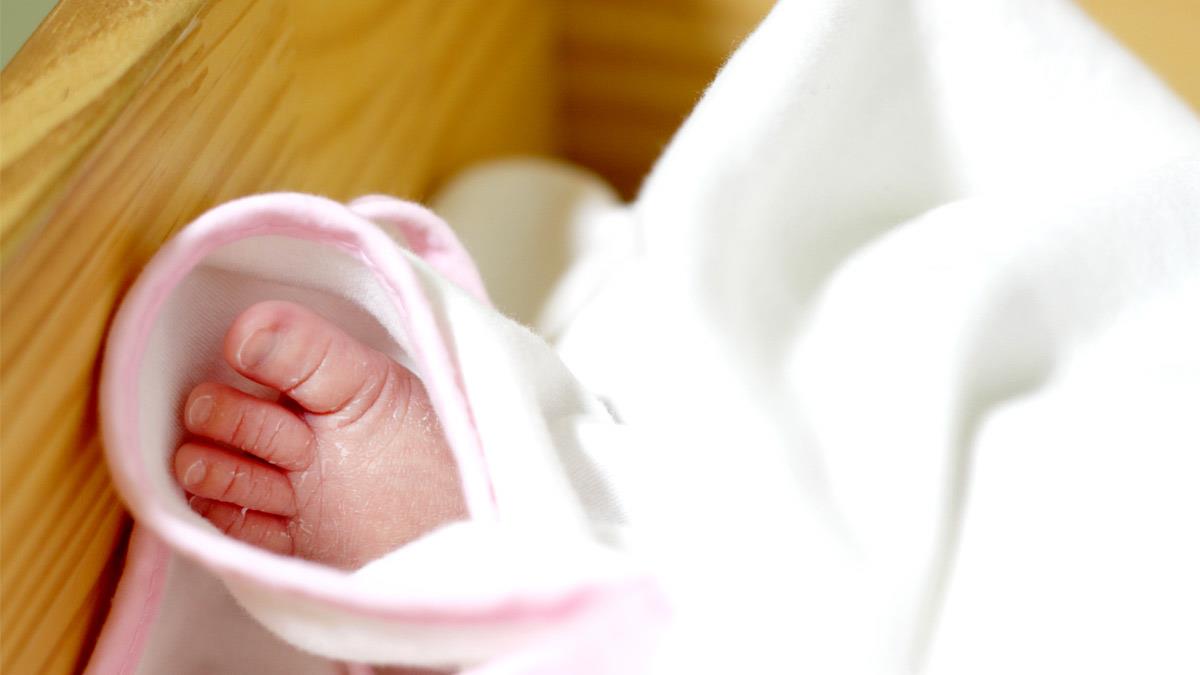 Ανείπωτη τραγωδία στα Ιωάννινα: μωράκι 3 μηνών πέθανε ξαφνικά στον ύπνο του