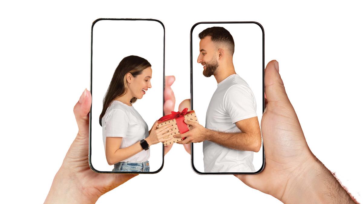 Μήπως τελικά τα smartphones ευθύνονται για την κατάρρευση των γεννήσεων;