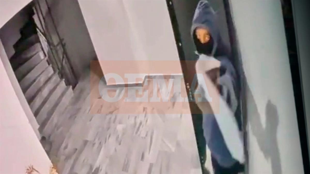 46χρονος έβαλε φωτιά στα σπίτια και τα αυτοκίνητα 2 πρώην του!