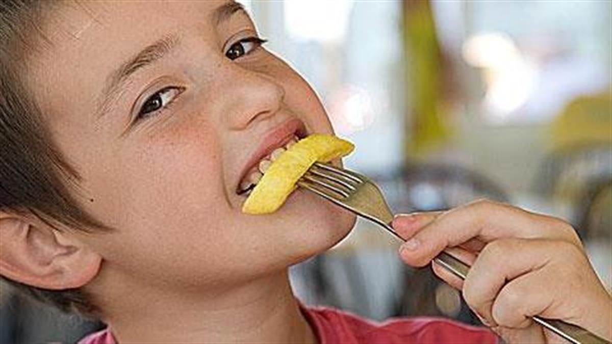 Οι 10 χειρότερες τροφές για τα παιδιά