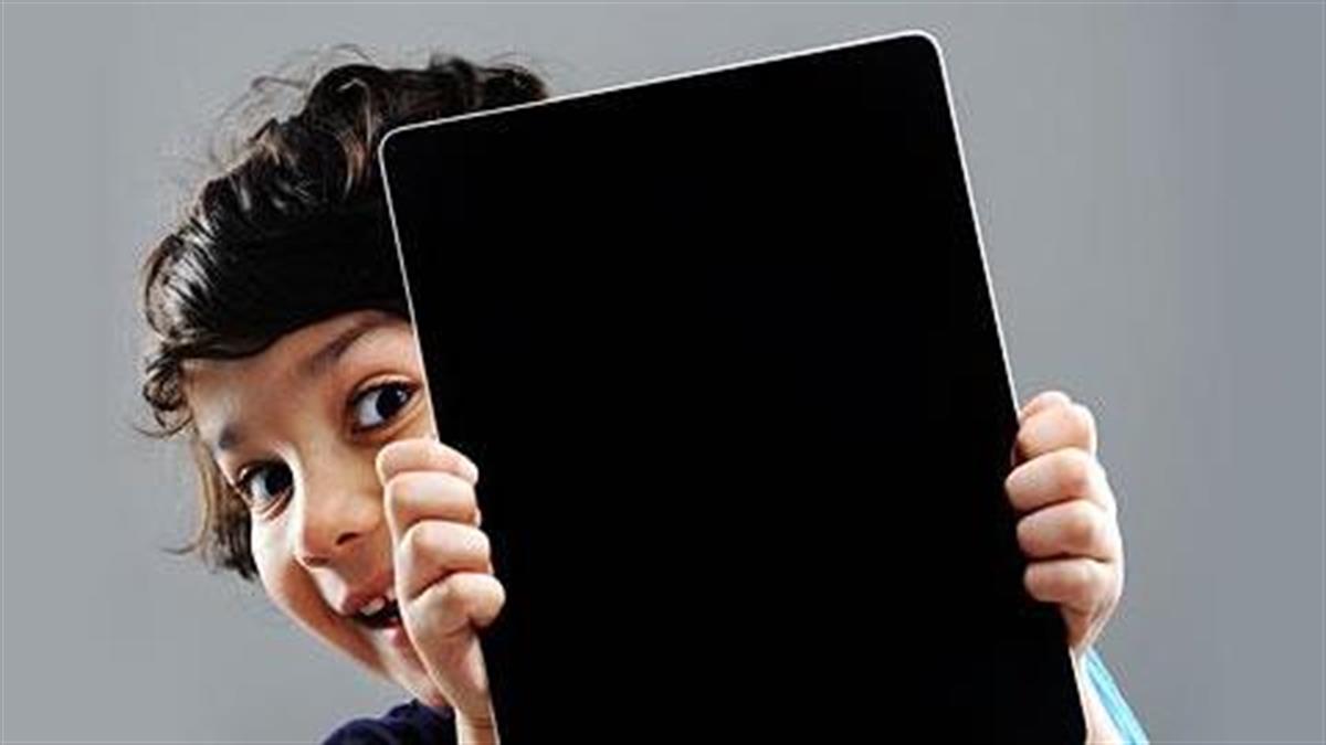 Πώς επηρεάζει το tablet τον εγκέφαλο του παιδιού