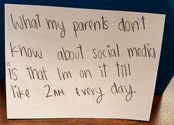 «Αυτό που δεν ξέρουν οι γονείς μου για τα social media είναι ότι...»: Τι κάνουν πραγματικά οι έφηβοι στα social media