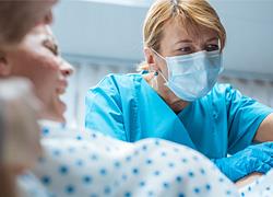 Τι θα έπρεπε να ξέρετε πριν γεννήσετε σύμφωνα με μια μαία