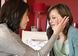 Η πρώτη σχέση μετά το διαζύγιο και οι 5 κανόνες για να προετοιμάσετε το παιδί για τη νέα κατάσταση