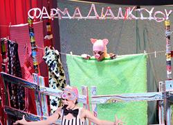 Διαγωνισμός: Κερδίστε 5 διπλές προσκλήσεις για την παράσταση «Η Φάρμα του Διαδικτύου» στις 9/12
