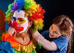 Πώς πραγματικά είναι οι Απόκριες όταν έχεις παιδιά