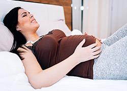 4 συμπτώματα στην εγκυμοσύνη που πρέπει οπωσδήποτε να σας ανησυχήσουν