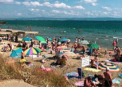 Ποιες παραλίες της Αττικής κρίθηκαν ακατάλληλες για κολύμπι το 2019