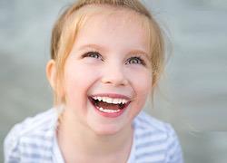 Ο καλός γονιός φαίνεται από το φωτεινό χαμόγελο του παιδιού του