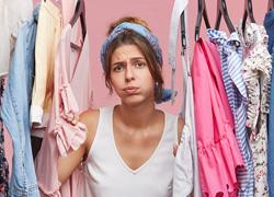 «Δεν ξέρω τι να φορέσω!»: 7 τρόποι να βγείτε απ’ το αδιέξοδο με στιλ