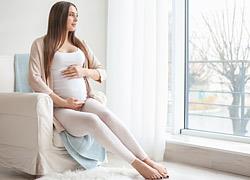 «Η γέννα είναι μια γιορτή!»: μια μαία εμψυχώνει όλες τις μέλλουσες μαμάδες