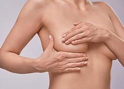 Καρκίνος του μαστού: Τα σημάδια που πρέπει να προσέξετε 