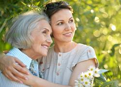 «Να διεκδικείς αυτό που σου αξίζει!»: οι συμβουλές των γιαγιάδων μας που κρατάμε σαν φυλαχτό