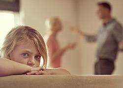 Ο μπαμπάς και η μαμά αγαπιούνται ακόμα και όταν τσακώνονται