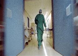 Γιατροί στην επαρχία: «Μην ταξιδεύετε, μείνετε σπίτι σας! Βοηθήστε μας να σας βοηθήσουμε!»