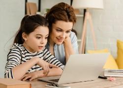 Πώς να βοηθήσετε το παιδί να συγκεντρωθεί καλύτερα στην τηλεκπαίδευση