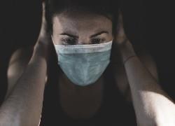 Πιο ευάλωτες οι γυναίκες στις ψυχολογικές συνέπειες της πανδημίας σύμφωνα με έρευνα