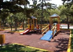 Άνοιξαν οι παιδικές χαρές του Δήμου Αθηναίων – ανοίγουν 19 ακόμη μέσα στο καλοκαίρι (λίστα)